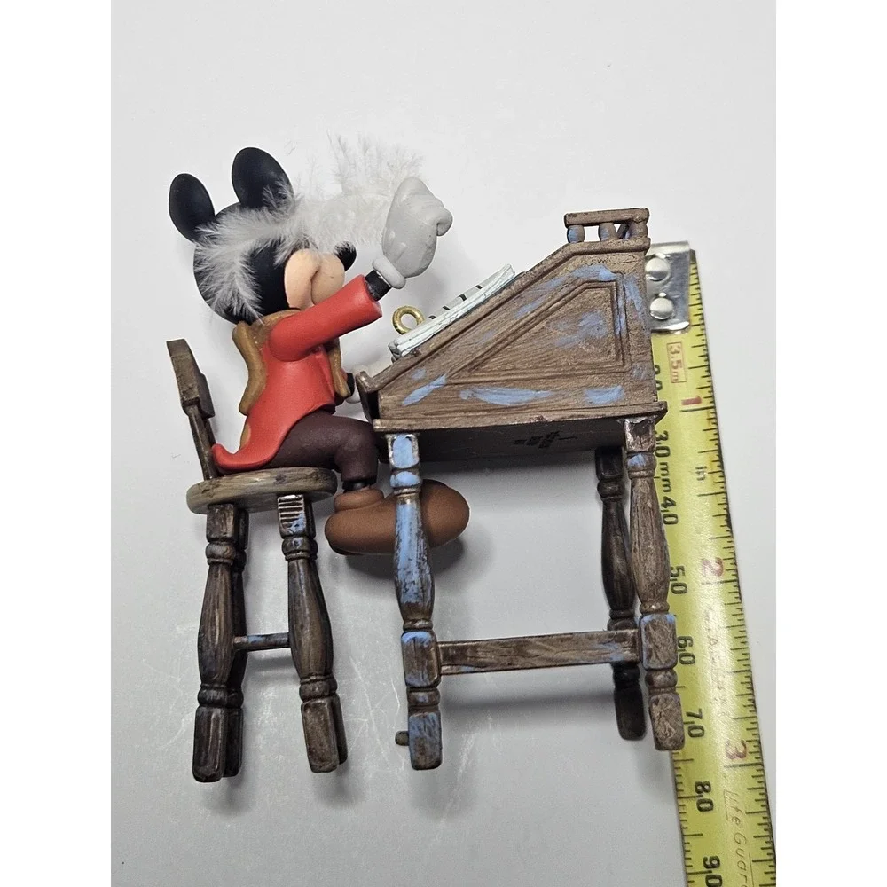 2009 Hallmark Mickey as Bob Cratchit Ornament 1st in Series Mickey's Christmas